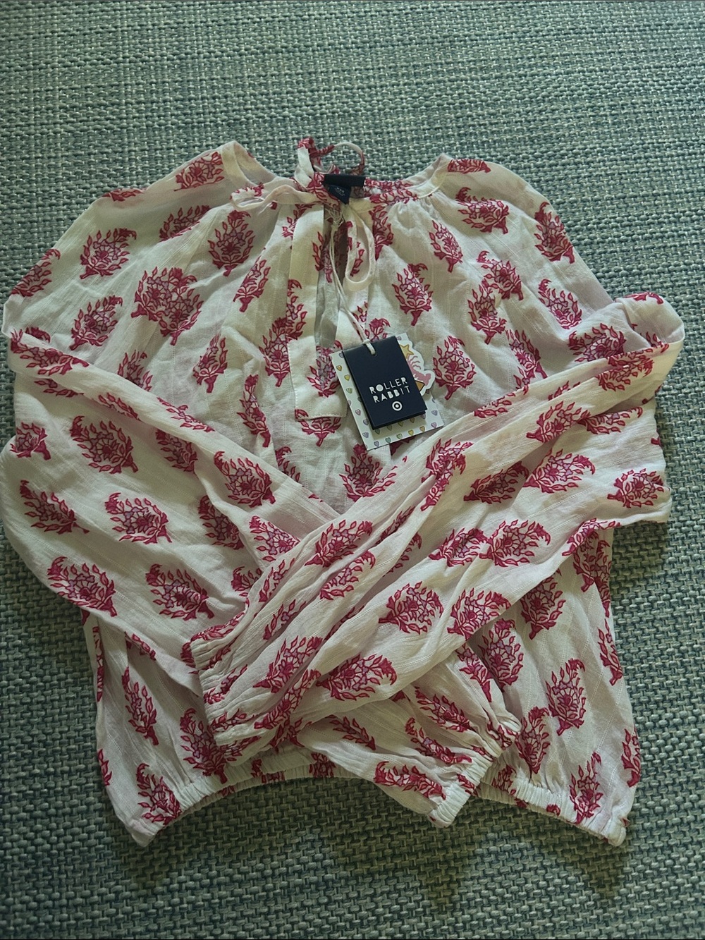 Roller Rabbit White Peasant Blouse with Red Floral Print limited edition